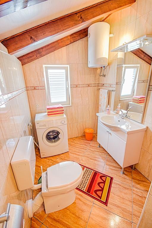 Apartmani Rita Milna  Oda fotoğraf