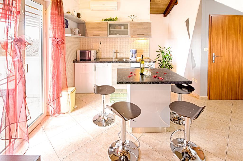 Apartmani Rita Milna  Oda fotoğraf