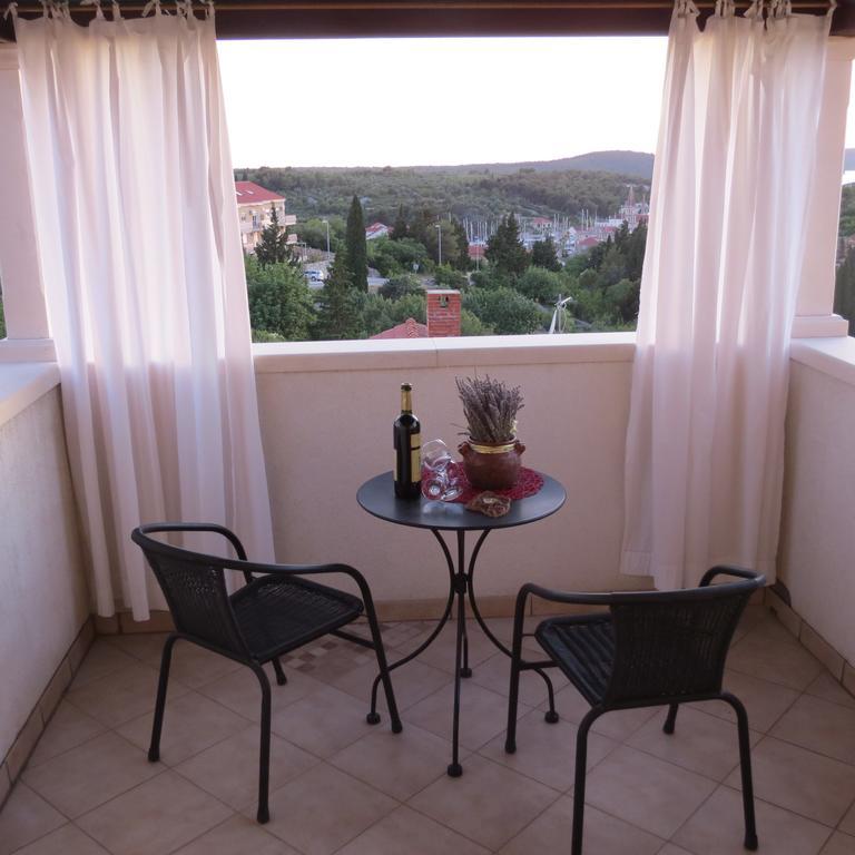 Apartmani Rita Milna  Dış mekan fotoğraf