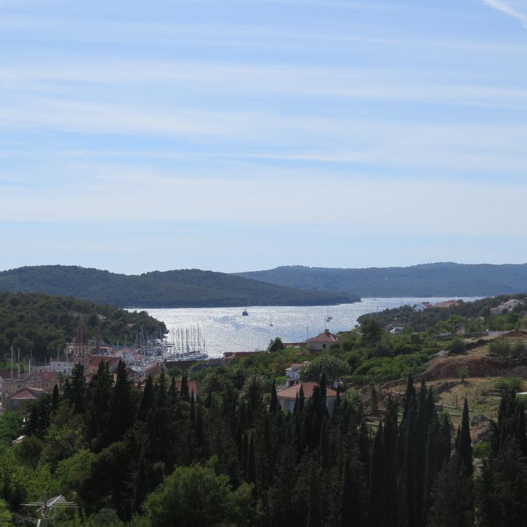 Apartmani Rita Milna  Dış mekan fotoğraf