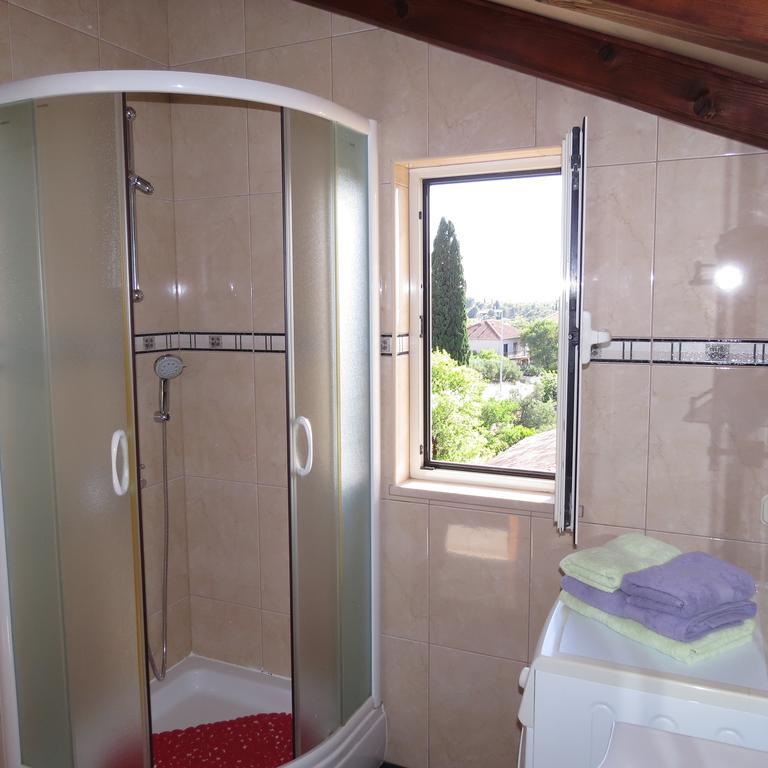 Apartmani Rita Milna  Dış mekan fotoğraf