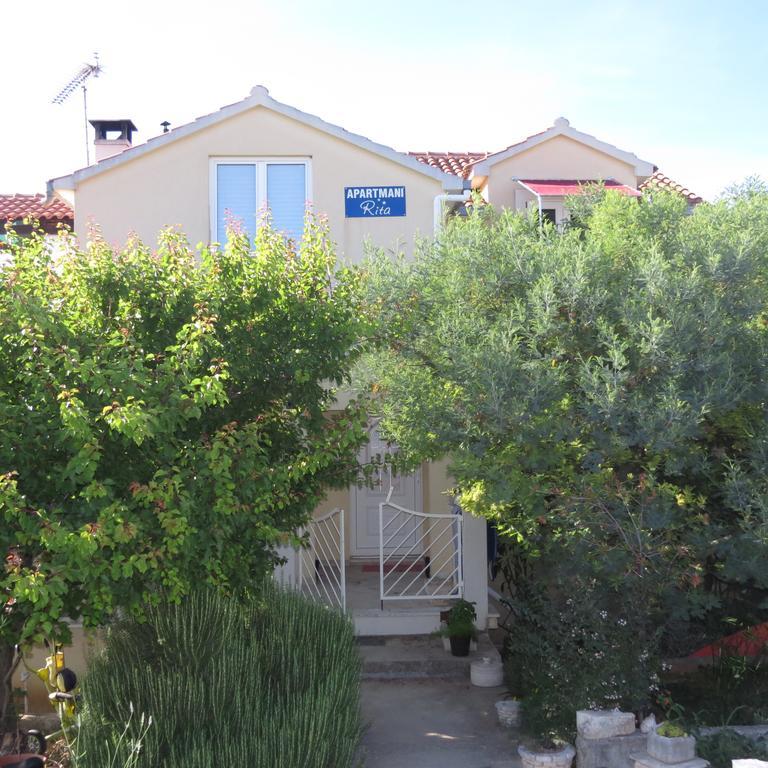 Apartmani Rita Milna  Dış mekan fotoğraf